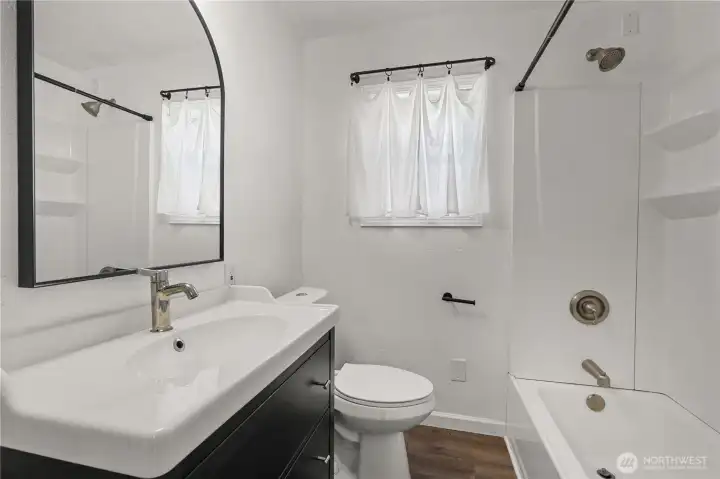 Full bathroom on the main floor.