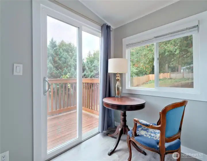 Nook with entry and deck