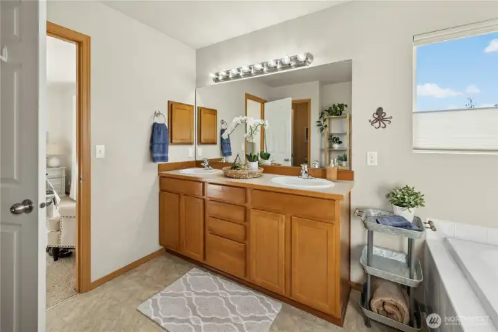 Large 8' x 8' walk-in closet not shown