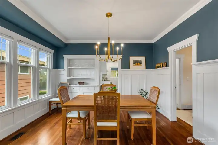 ...newer windows, fabulous fixtures...