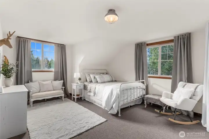 Upper Level Flex Room