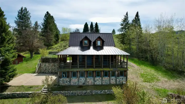 132 Twin Lakes Ranch