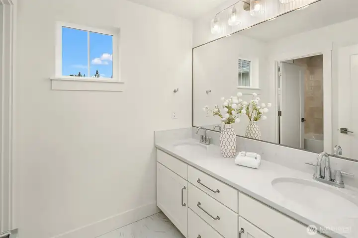 Second story main hall bath.