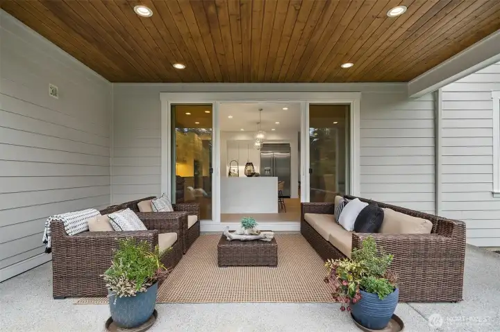 HDMI outlet for outdoor television.