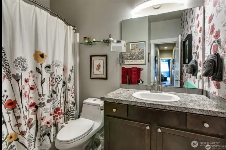 Full bathroom Full bathroom