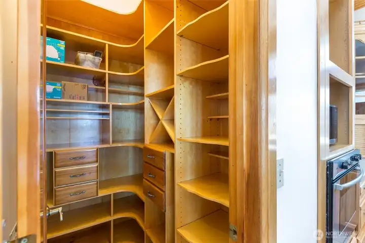 walk-in pantry