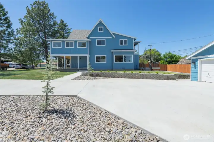 This home has been fully remodeled down to the studs. New exterior siding and paint, windows, landscaping and driveway. This home has been fully remodeled down to the studs. New exterior siding and paint, windows, landscaping and driveway.