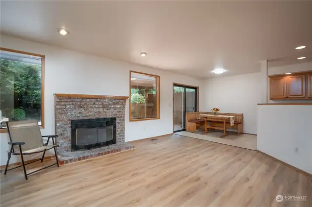 Living room has brand new laminate flooring.