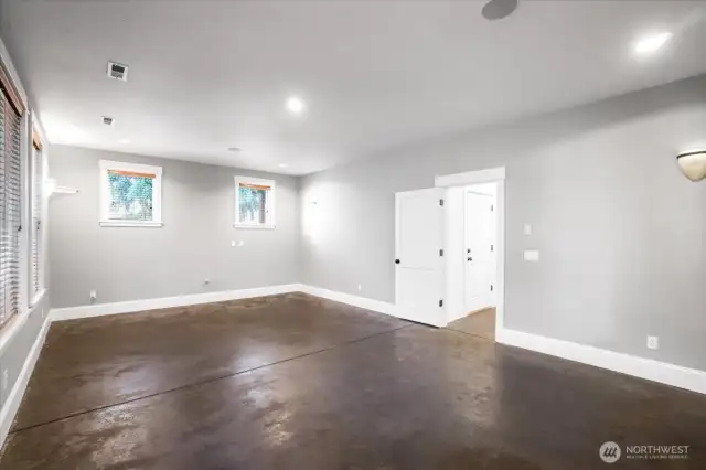 Large Bonus room measures over 23 feet x 14.6 feet.