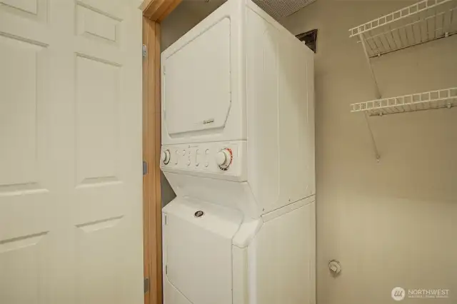 Washer/dryer in hallway.