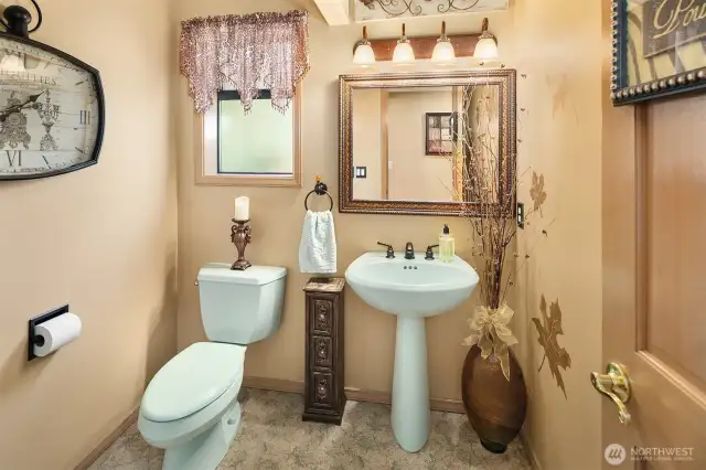 Retro Half Bath