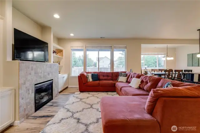 Living space with fireplace