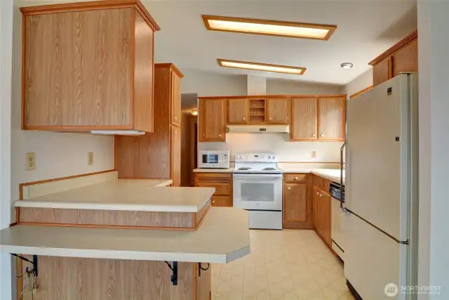 Light and bright kitchen! Ample storage!