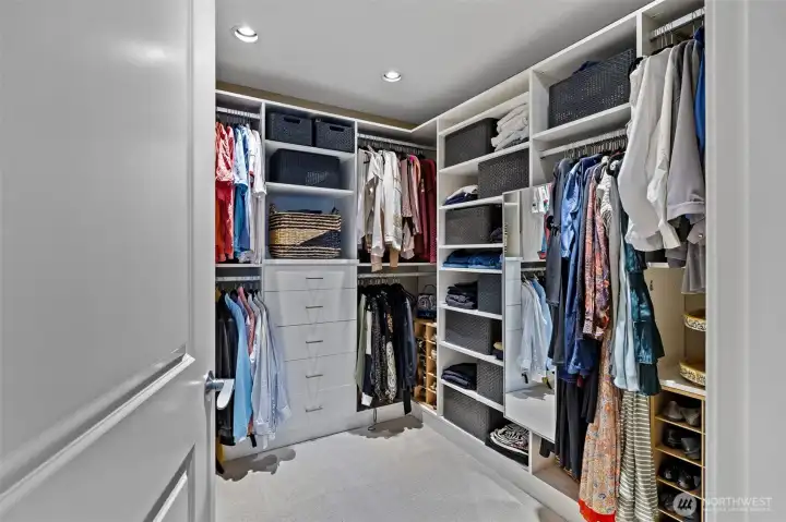 Large primary suite walk-in closet.