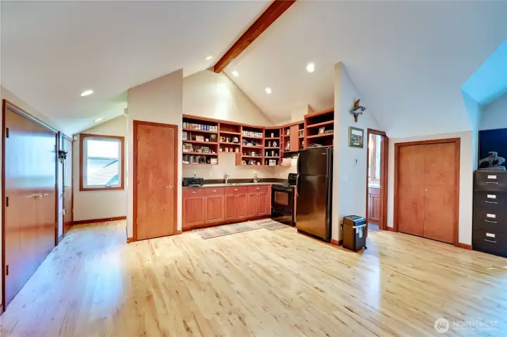 Guest Kitchen