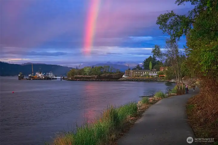 The stunning Guemes Trail looking towards the marina.