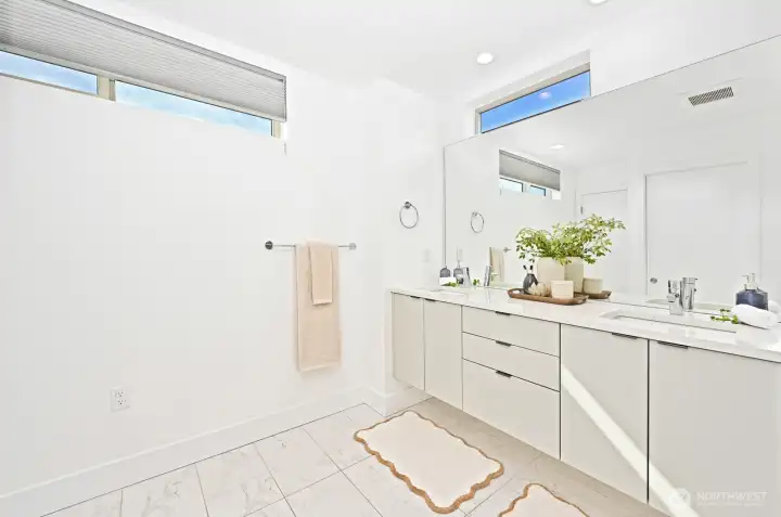 Primary suite