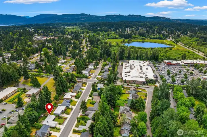 Just blocks to Larsen Lake with hiking trails and fishing