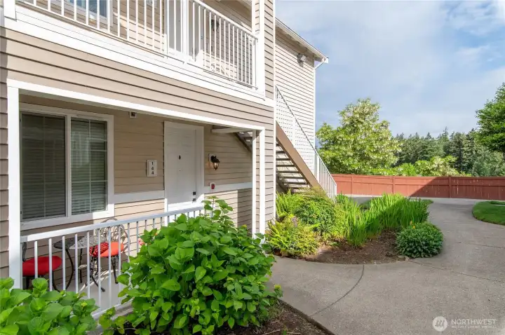Condo is on 1st floor on backside of building, away from parking lot and road noise. Condo is on 1st floor on backside of building, away from parking lot and road noise.