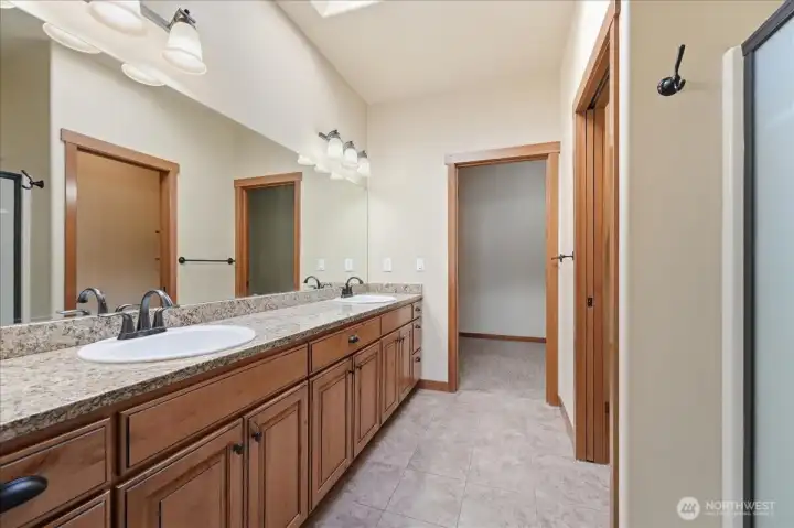 Primary Ensuite with double vanity Primary Ensuite with double vanity
