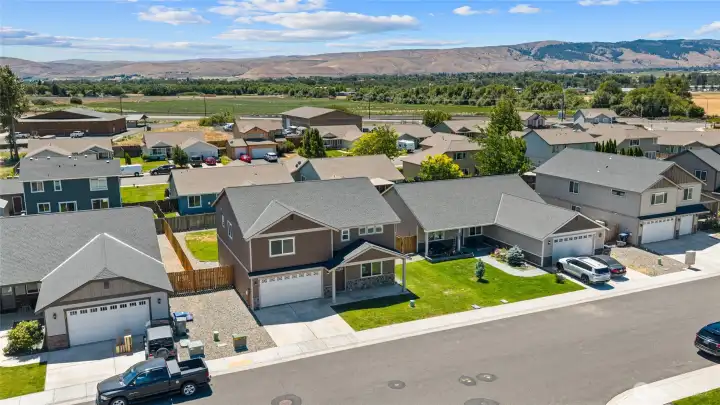 Well maintained neighborhood!
