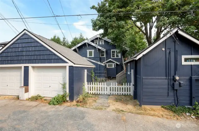 Don't forget about the additional detached, 2 car garage and additional parking space off the alleyway.