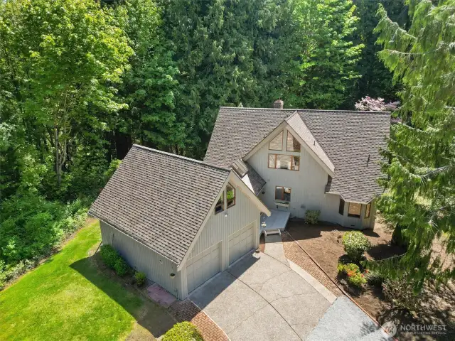Welcome home to a private 2,560 sq ft, 3 bedroom and 2 bathroom home plus 1,144 sqft detached garage/shop set on a 5-acre lot in Lord Hill!