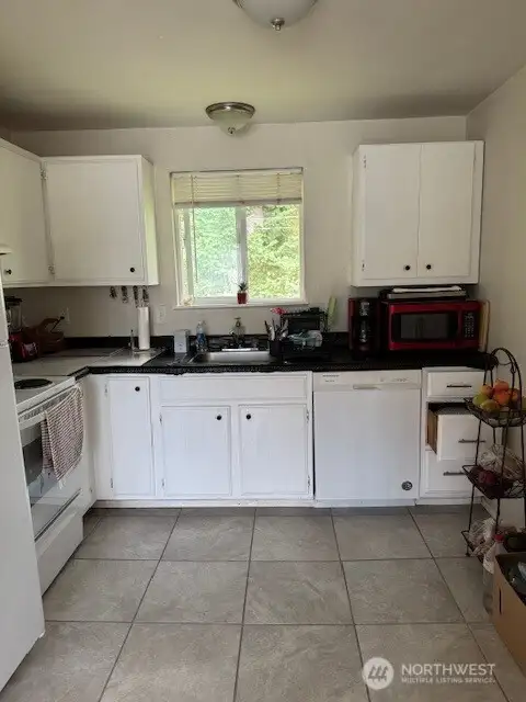 Kitchen Layout - original