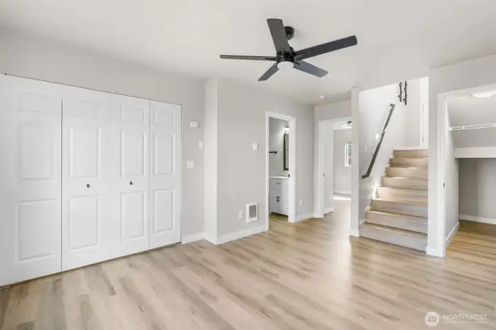 Bonus Room/Den