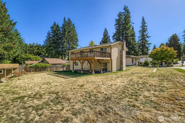 PEACEFUL LARGE BACKYARD W/ LOTS OF ROOM FOR PLAY AND PETS.