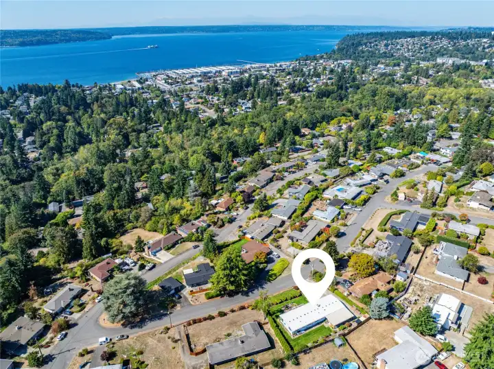 ABOUT THE AREA  Easy access to 516, Pacific Hwy and I-5  .3 miles to Mt. Rainier Pool  .6 miles to Barnes Creek Nature Trailhead  1.6 miles to Downtown Des Moines and Waterfront  2.2 miles to Saltwater State Park  5 miles to SeaTac Airport  18 miles to Downtown Seattle for entertainment, professional sports, dining, shopping and much more