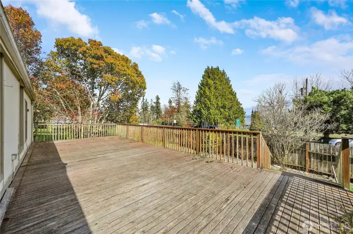 A view of the deck looking north, nice and private.