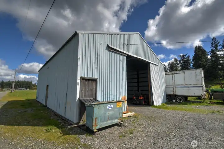 Huge metal building, RV, boat, tractor storage...