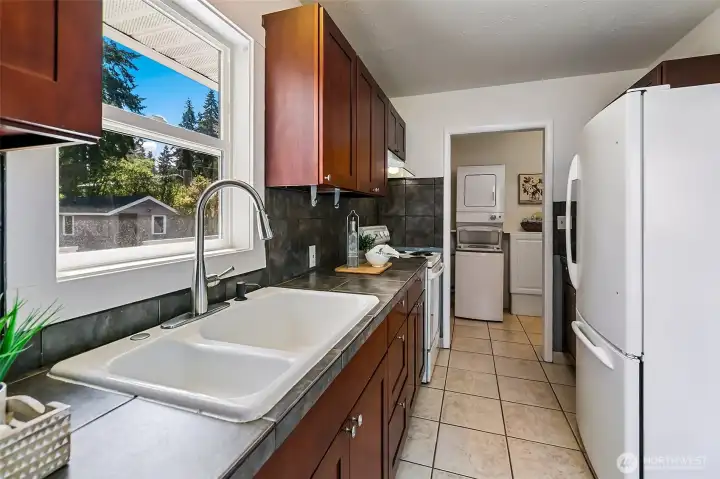 Lovely view of backyard