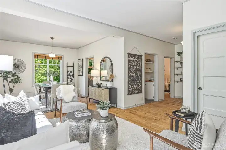Wonderful flow for parties & everyday living.