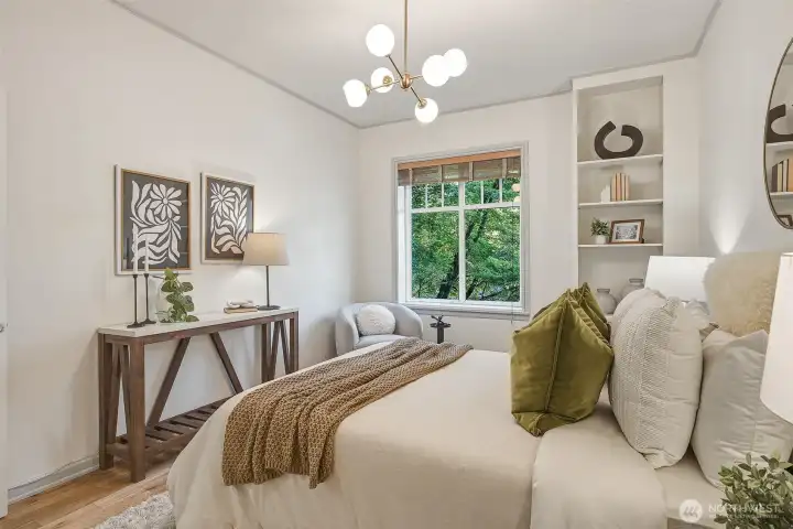 Built-in bookshelves, too!