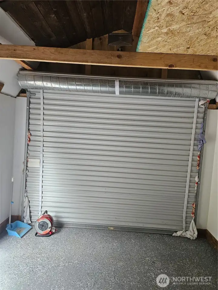 Inside shop R ollup door Inside shop R ollup door