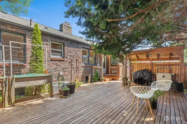 Super sunny back deck is the perfect place for those garden boxes.