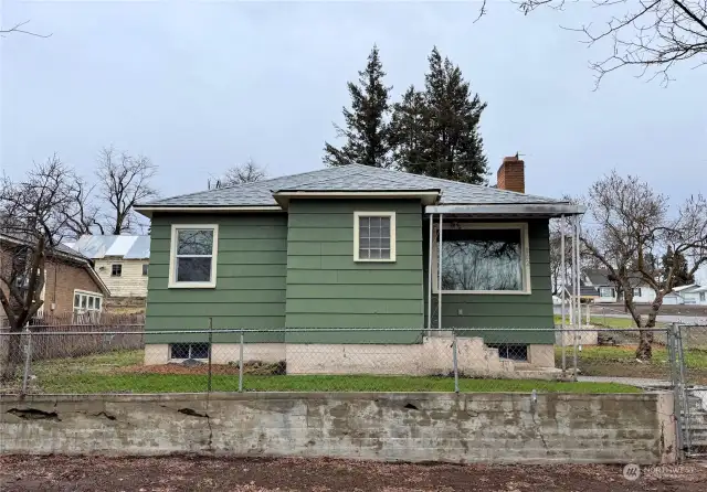 Front (South) side of home.