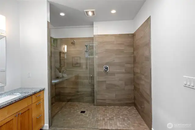 Incredible shower with dual heads.