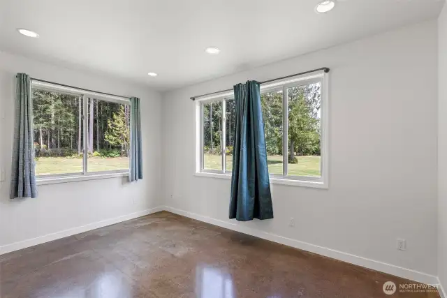 Den (or bedroom).