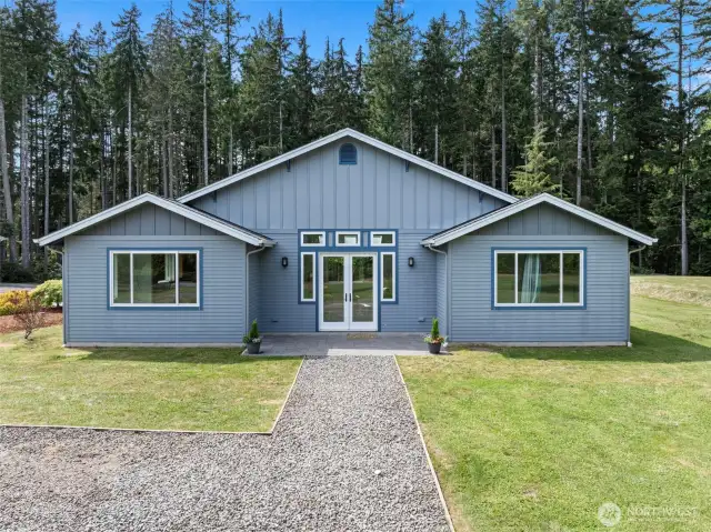 Rambler with dual suites, 3 bedrooms plus an office!