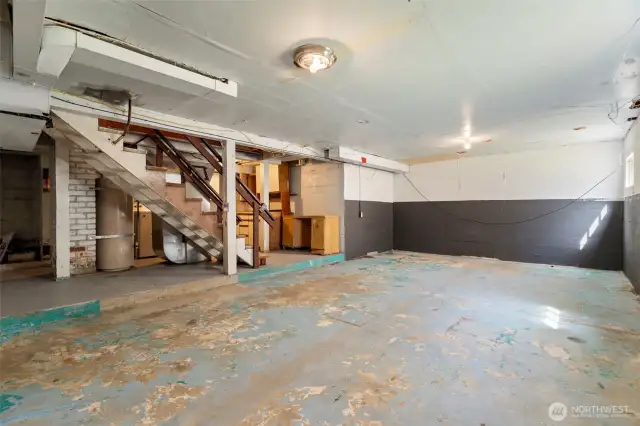 Unfinished basement, ready for your shop space, play space, or recreation area!