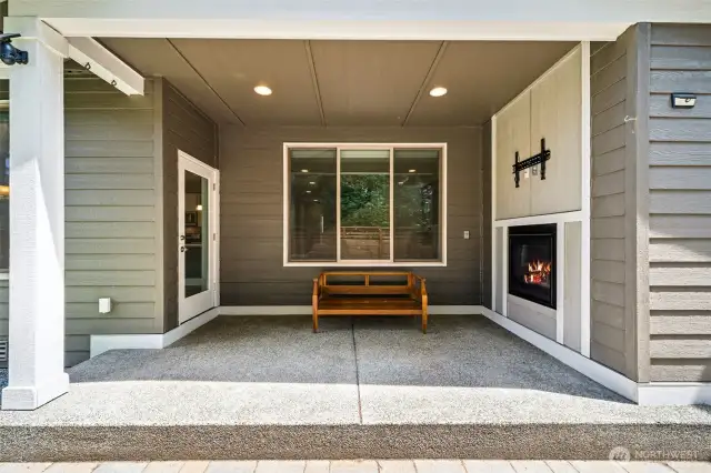 Gas fireplace and perfect spot for your TV for year around use