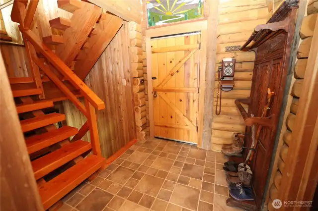 Front door landing heading to bedrooms, living space, or flex room
