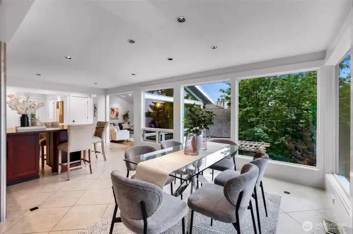 Views and privacy from every corner of the home.