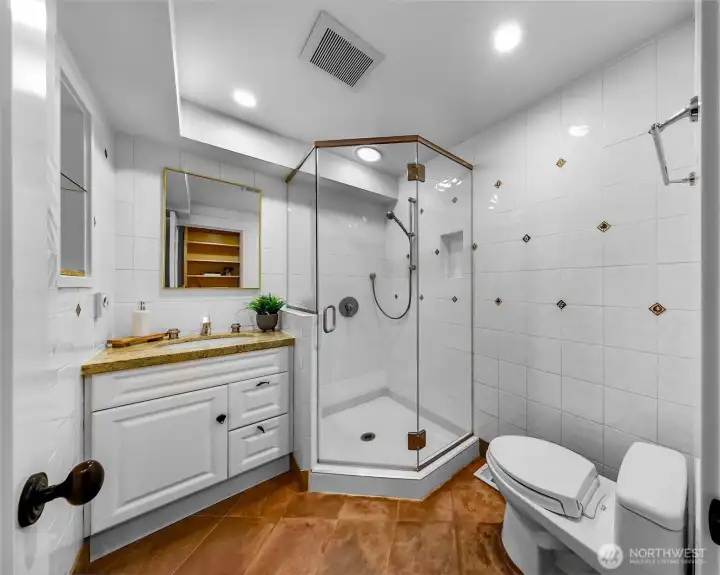 Secondary bathroom!