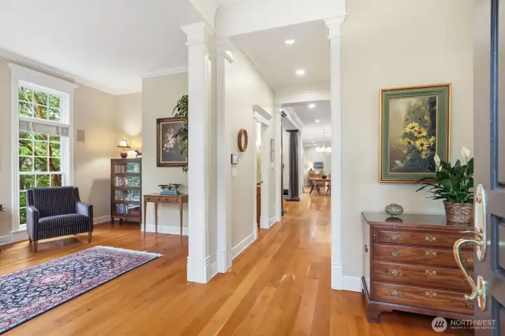 True to Colonial aesthetics, the formal rooms flank the foyer with a cozy sitting or reading room on one side and the formal dining room on the other.