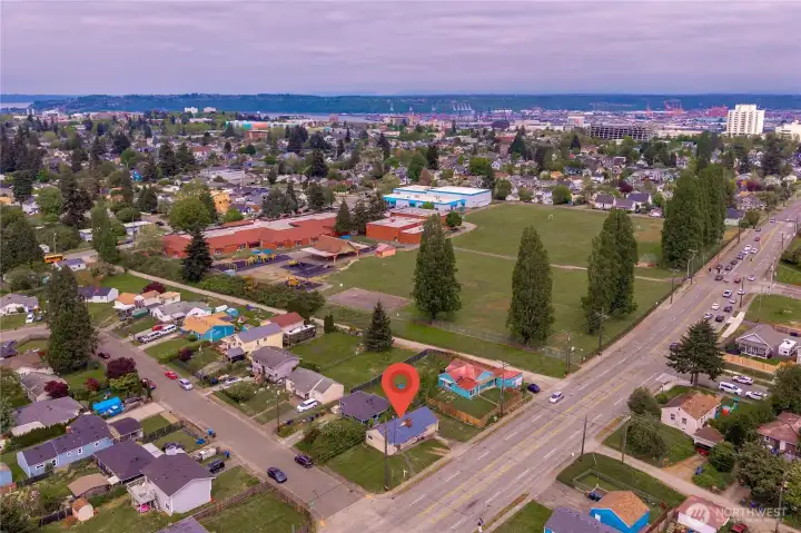 Neighborhood view of home, marked with the red arrow.