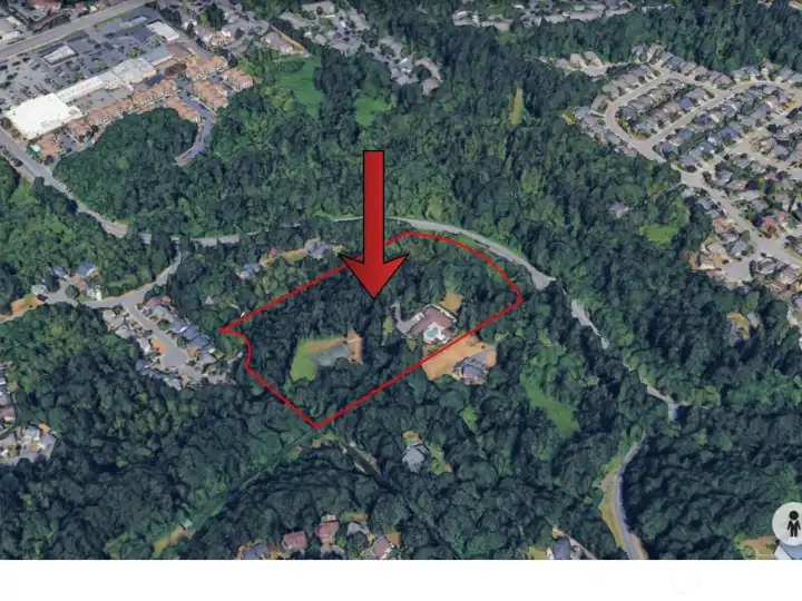Approximate property lines of all 5 tax parcels